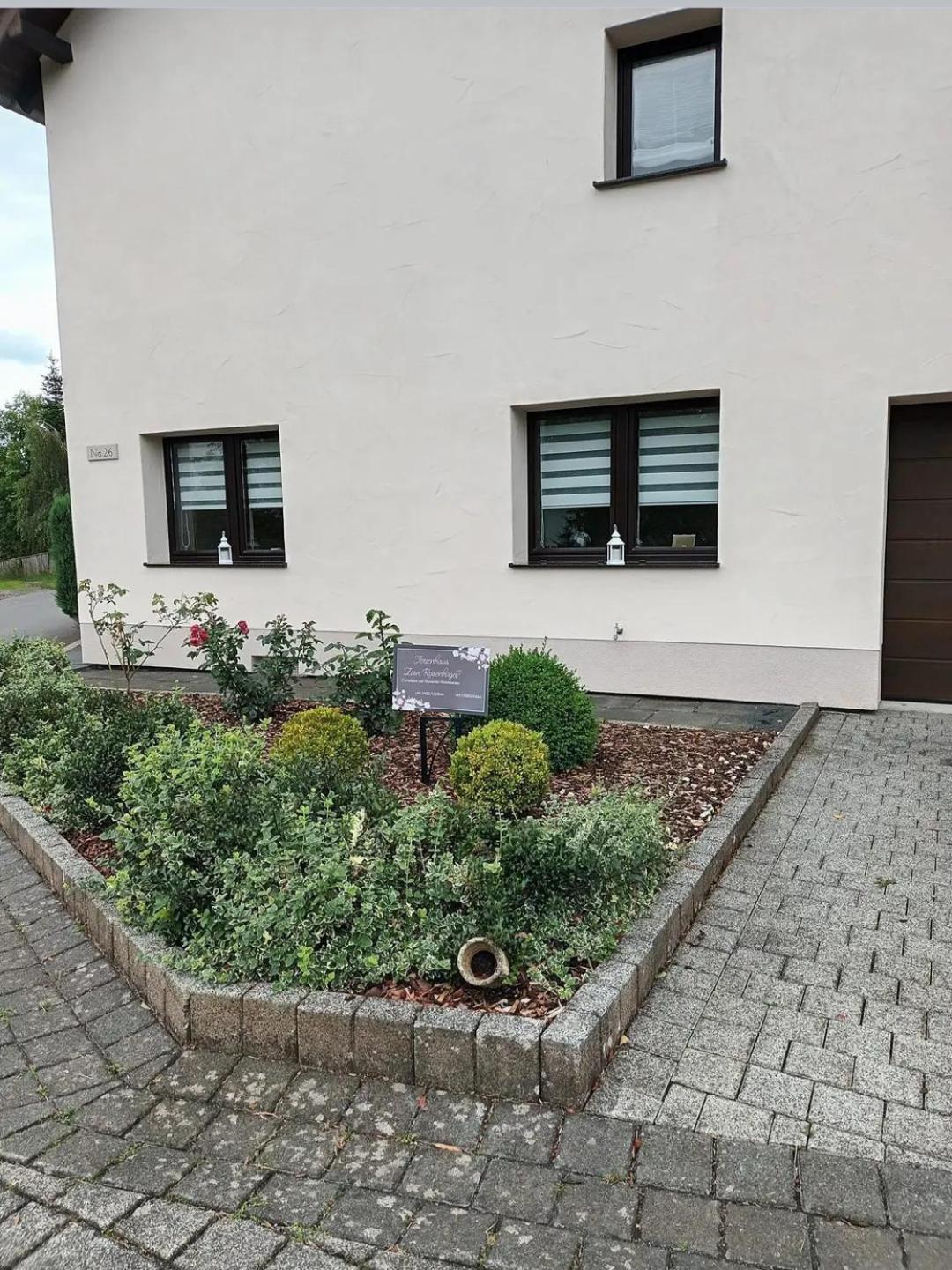 Zum Rosenhuegel Vila Hellenthal Exterior foto